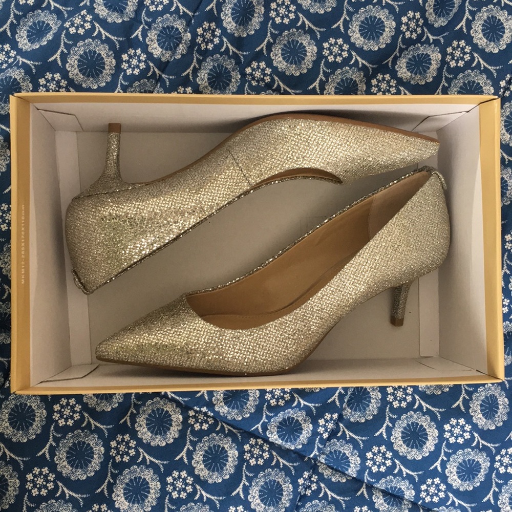 COPY - Michael Kors Flex Kitten Pump